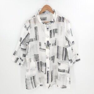 Terra SJ Apparel Lagenlook Button Up Top Tunic Pocket Abstract Print Art to Wear